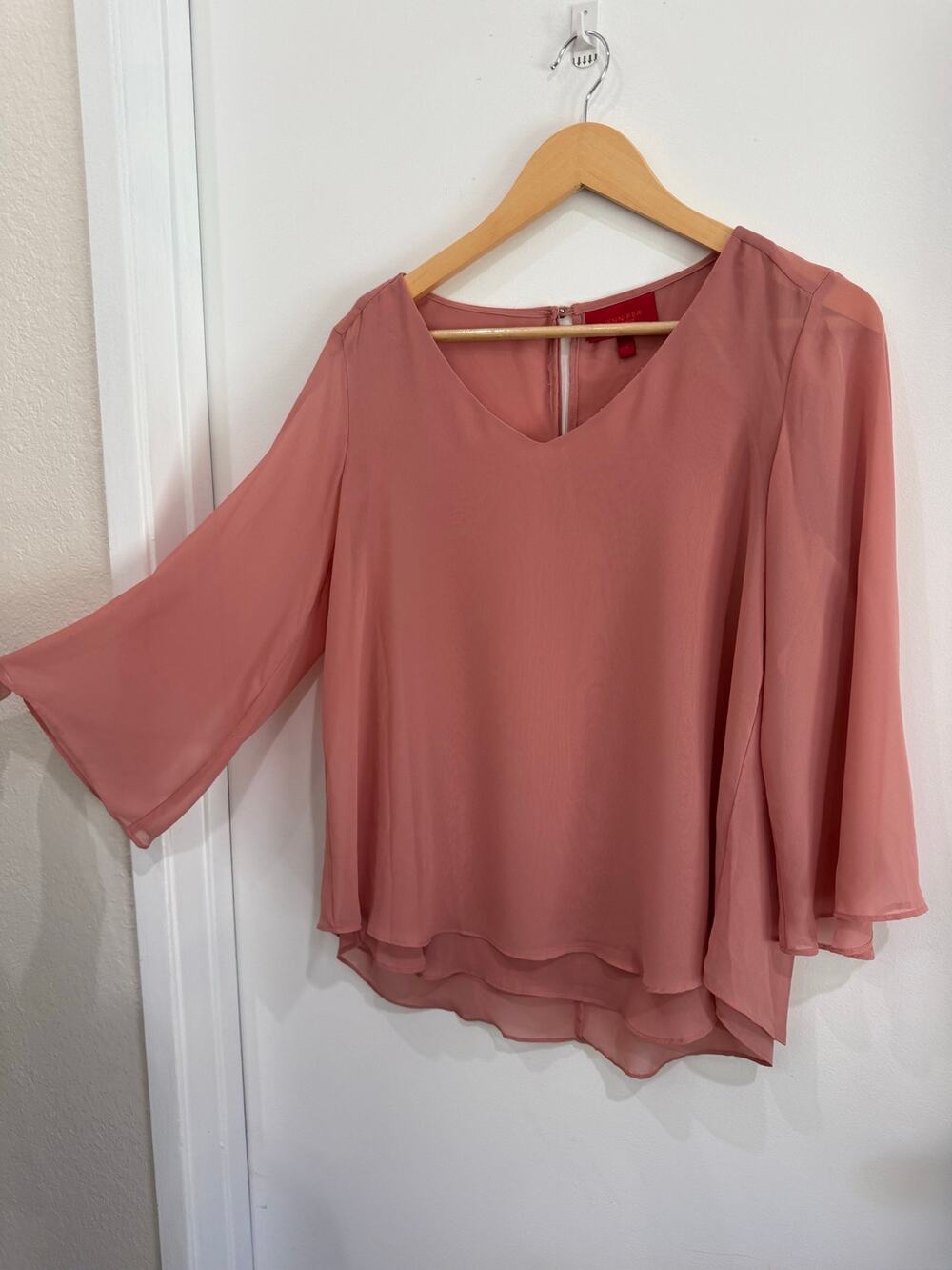 Sheer Elegant Feminine 3/4 Bell Sleeve Dusty Rose Women’s Blouse Sz S